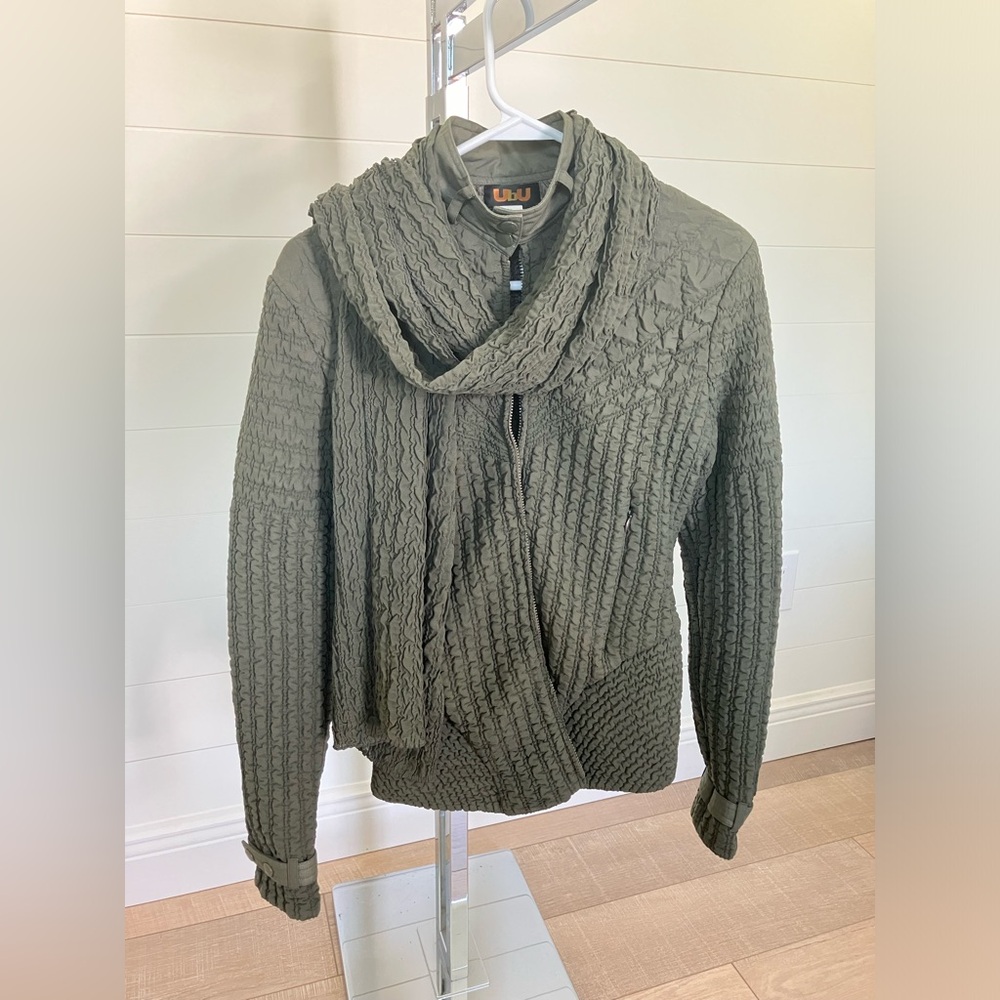 Olive Green Women's Sweater with Scarf Army Green Jacket and Scarf for Women UBU